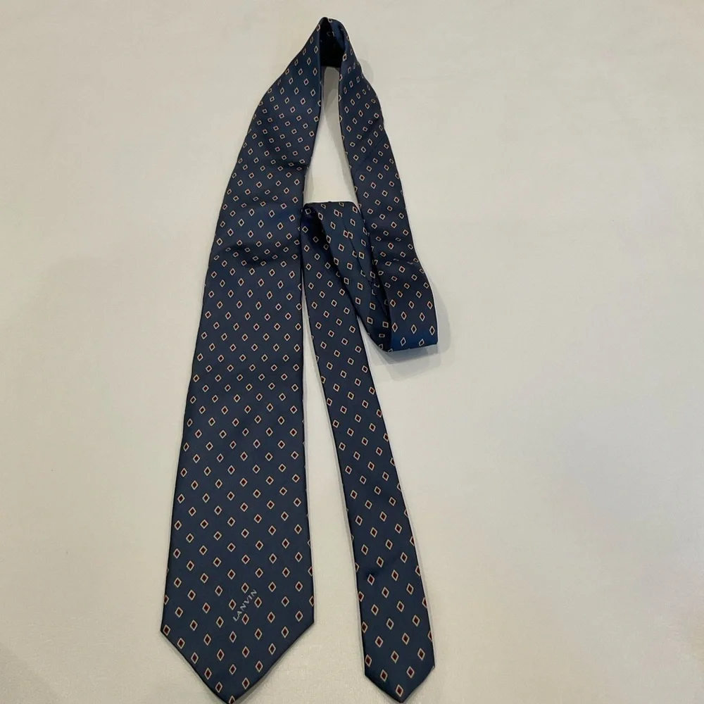 Lanvin silk neck